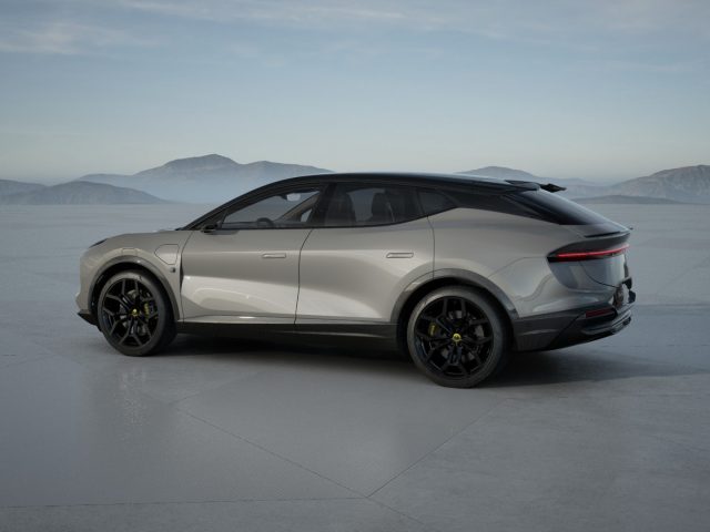 LOTUS Eletre usata, con Airbag laterali