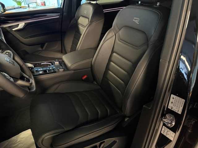 VOLKSWAGEN Touareg usata, con Autoradio