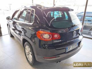 VOLKSWAGEN Tiguan usata, con Autoradio