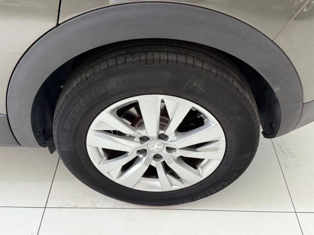 PEUGEOT 3008 usata, con Bracciolo