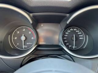 ALFA ROMEO Stelvio usata, con Controllo automatico clima