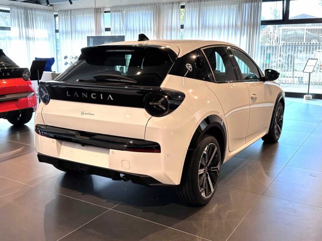 LANCIA Ypsilon usata, con Autoradio