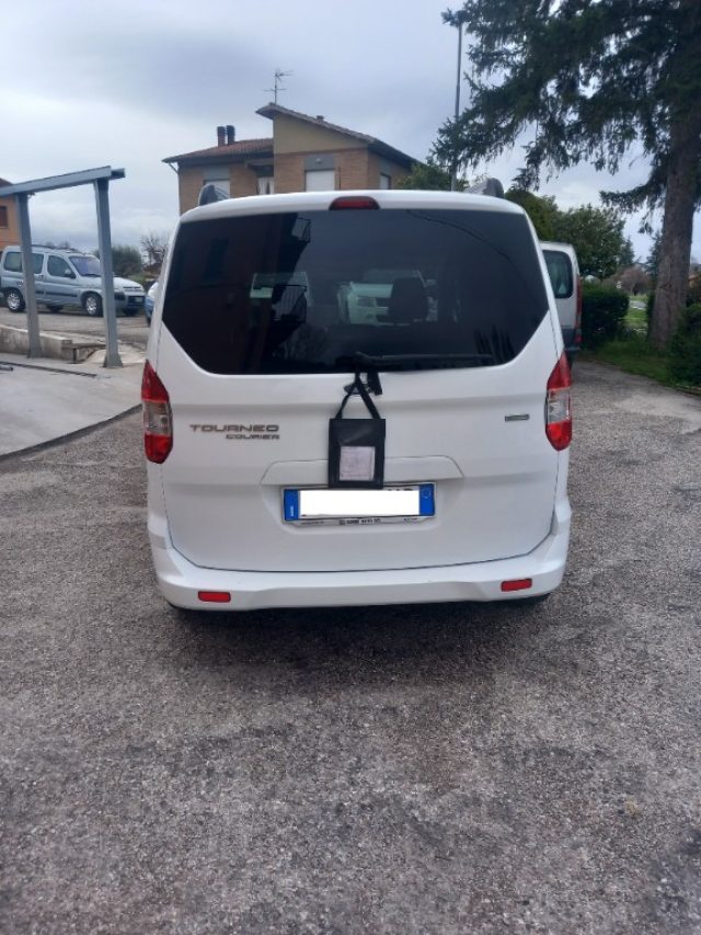 FORD Tourneo Courier usata, con Alzacristalli elettrici