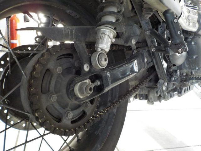 TRIUMPH Street Scrambler 900 usata 10