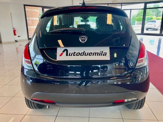LANCIA Ypsilon usata, con Chiusura centralizzata
