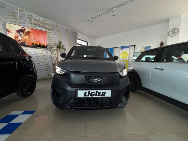 LIGIER JS usata, con Autoradio