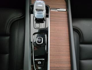 VOLVO XC60 usata, con Sedile posteriore sdoppiato