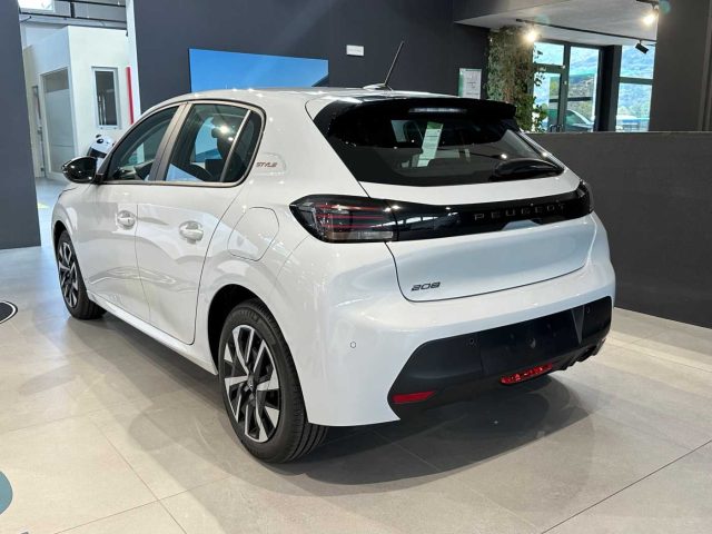 PEUGEOT 208 usata, con Autoradio