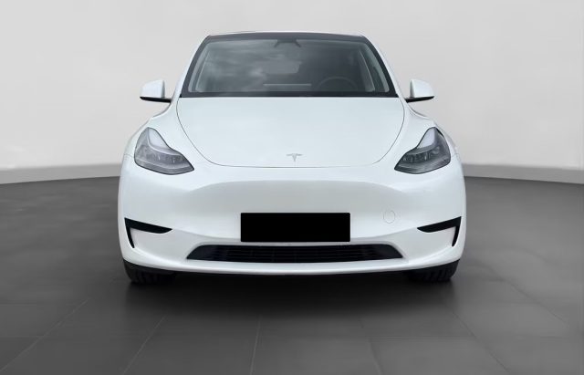 TESLA Model Y usata, con Chiusura centralizzata
