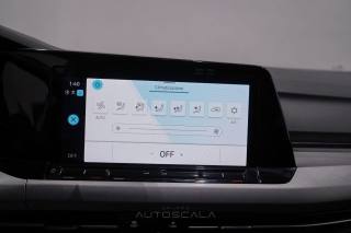 VOLKSWAGEN Golf Variant usata, con Luci diurne LED