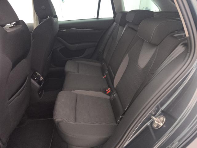 SKODA Octavia usata, con Leve al volante