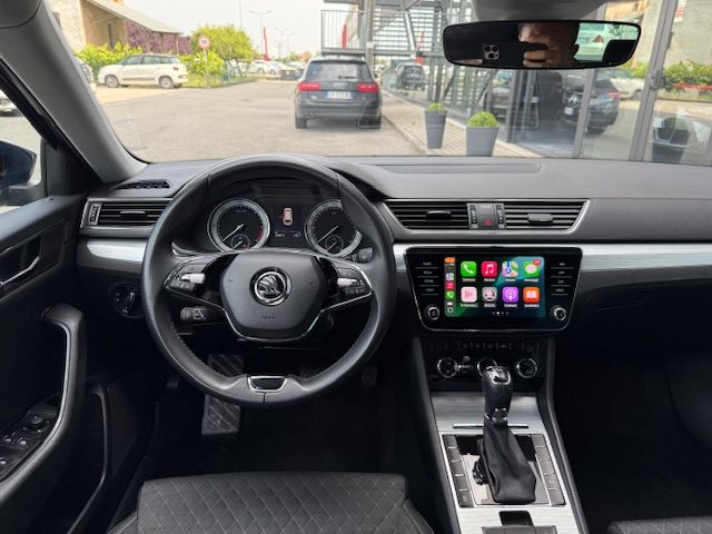 SKODA Superb usata, con Cerchi in lega