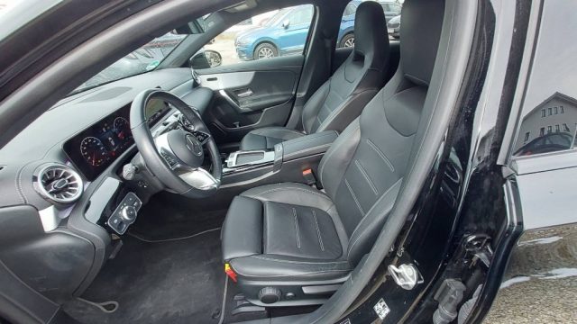 MERCEDES-BENZ A 200 usata, con Controllo automatico clima