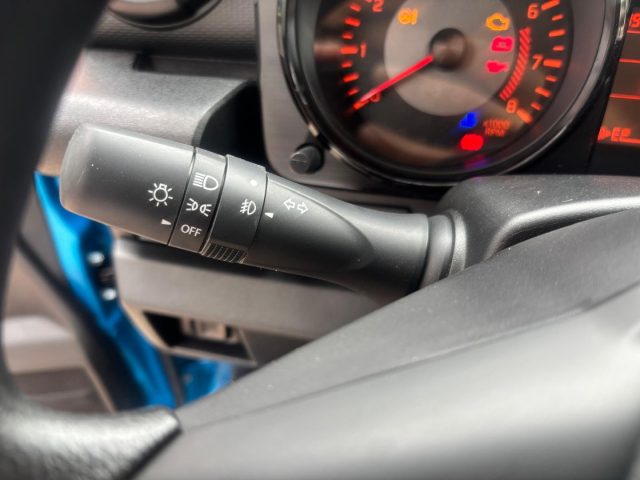 SUZUKI Jimny usata, con Autoradio digitale