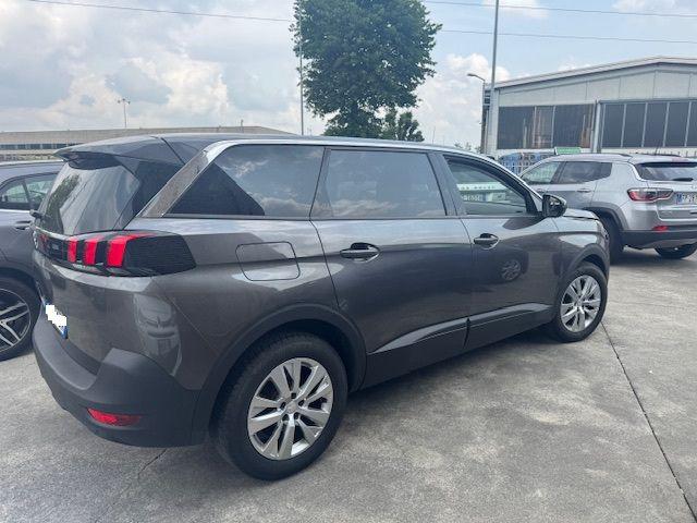 PEUGEOT 5008 usata, con Airbag laterali
