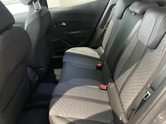 PEUGEOT 2008 usata, con Touch screen