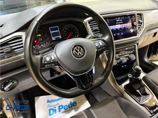 VOLKSWAGEN T-Roc usata, con USB