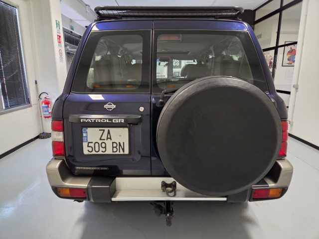 NISSAN Patrol usata, con Autoradio