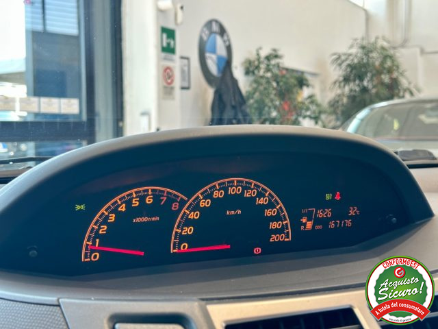 TOYOTA Yaris usata, con ESP