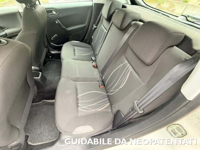 PEUGEOT 208 usata, con Climatizzatore
