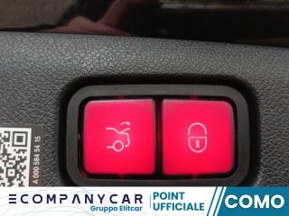 MERCEDES-BENZ E 220 usata, con Park Distance Control