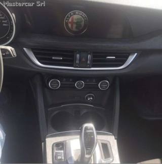 ALFA ROMEO Stelvio usata, con Alzacristalli elettrici