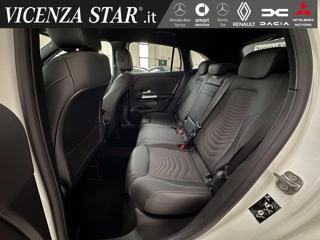 MERCEDES-BENZ GLA 180 usata, con Cerchi in lega