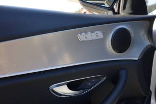 MERCEDES-BENZ E 220 usata, con Frenata d