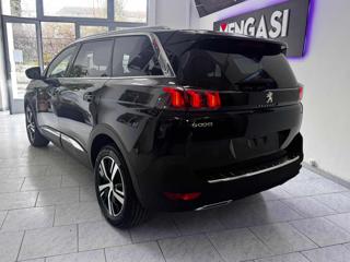 PEUGEOT 5008 usata, con Boardcomputer