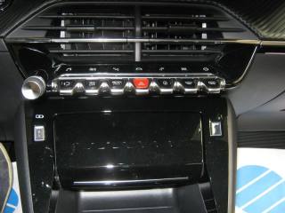 PEUGEOT 208 usata, con Servosterzo