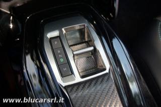 PEUGEOT 2008 usata, con Sensori di parcheggio posteriori