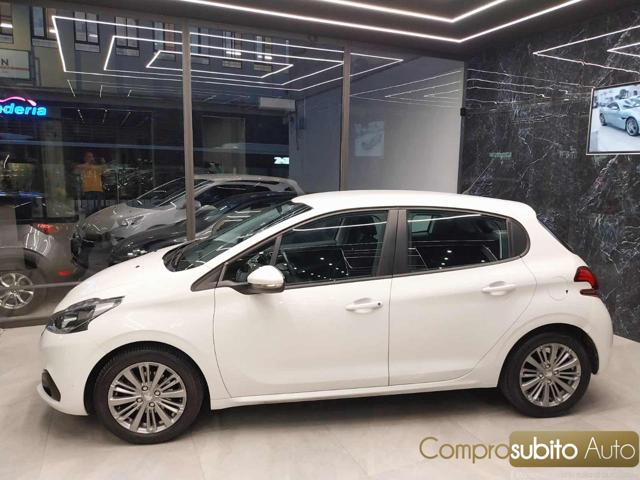 PEUGEOT 208 usata, con Airbag Passeggero
