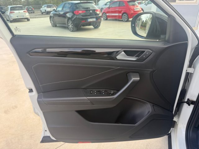 VOLKSWAGEN T-Roc usata, con Fari LED