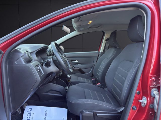 DACIA Duster usata 8