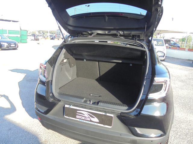 RENAULT Captur usata, con Fari LED