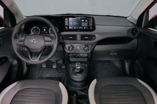 HYUNDAI i10 usata, con Airbag