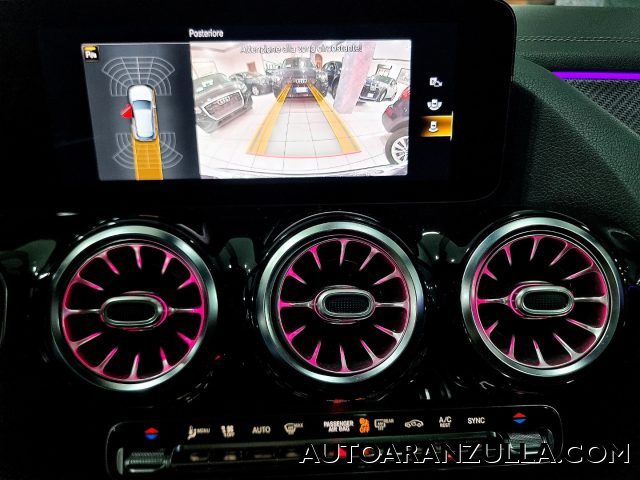 MERCEDES-BENZ GLA 200 usata, con Sedili riscaldati