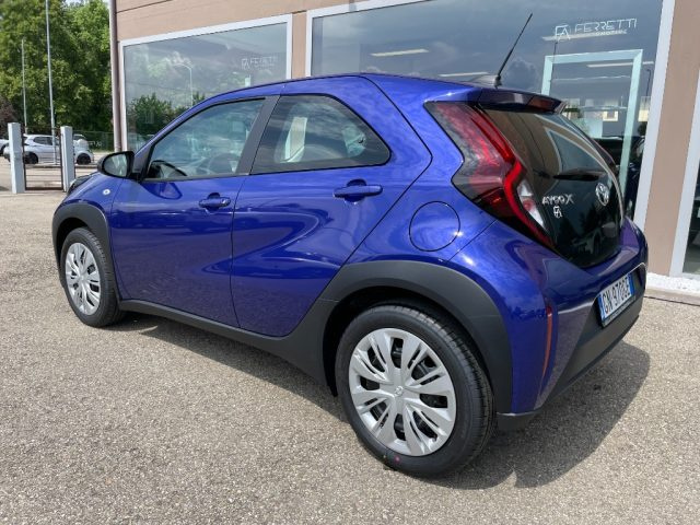 TOYOTA Aygo X usata, con Autoradio