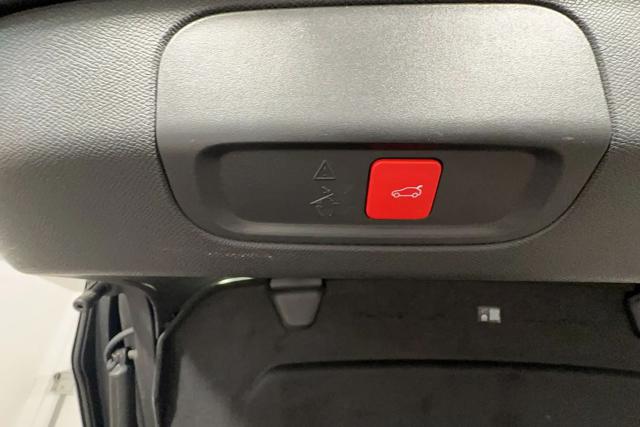 PEUGEOT 408 usata, con Servosterzo