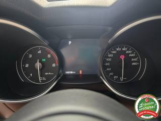 ALFA ROMEO Stelvio usata, con Autoradio digitale