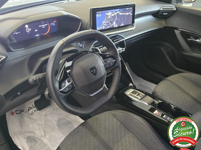 PEUGEOT 2008 usata, con Leve al volante