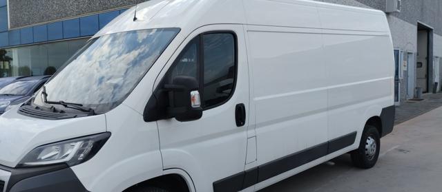 PEUGEOT Boxer usata, con Airbag