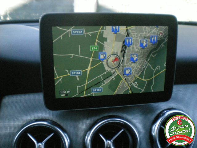 MERCEDES-BENZ GLA 200 usata, con Sospensioni pneumatiche