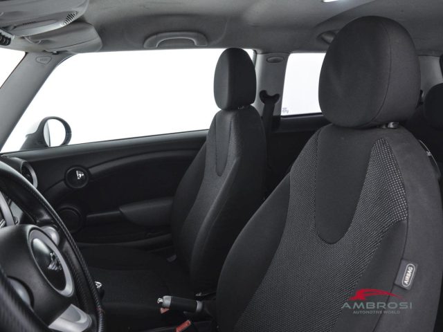 MINI Cooper D usata 8