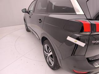 PEUGEOT 5008 usata, con Isofix
