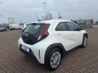 TOYOTA Aygo X usata, con Autoradio