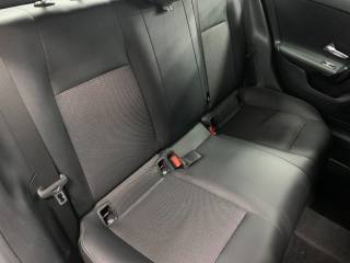 MERCEDES-BENZ CLA 180 usata, con Fendinebbia