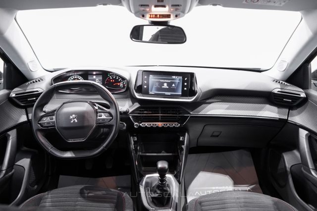 PEUGEOT 2008 usata, con Specchietti laterali elettrici