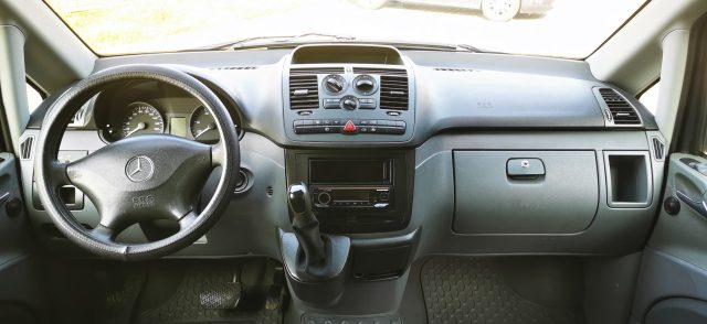 MERCEDES-BENZ Viano usata 8