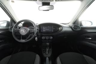 TOYOTA Aygo X usata 9